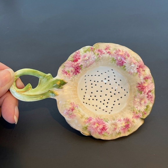 Vintage Porcelain Tea Strainer - Picture 6 of 9